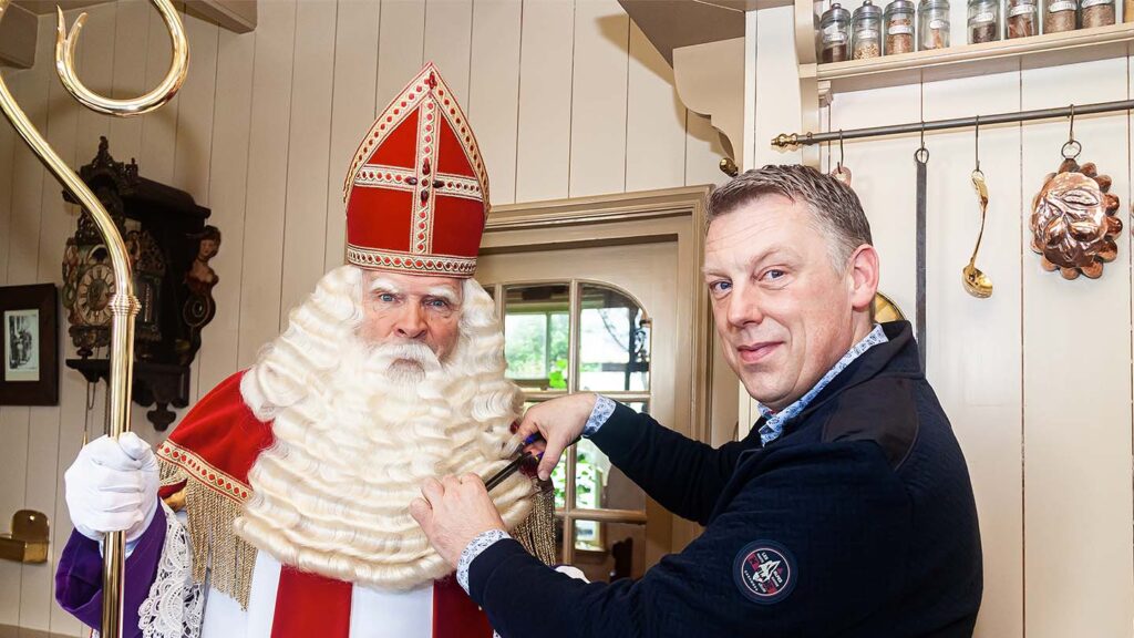 Sinterklaaskrullen Mark Aaij sinterklaas baard